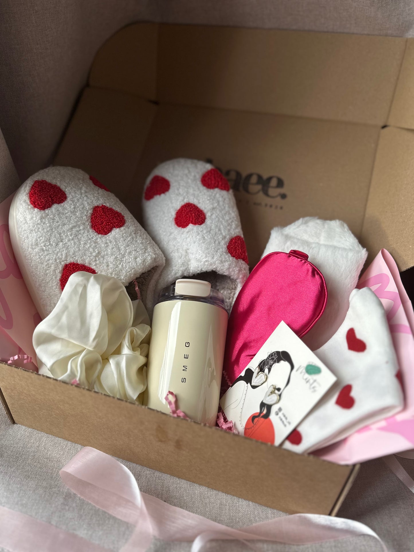 My Sweetheart Hamper - Valentine's Day Gift Hamper for Her – Heartfelt Surprises and Romantic Gifts